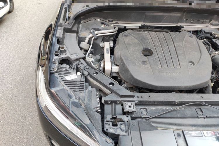 Used Volvo XC60 2022 B5 4x4 Zhiyi Luxury Edition Engine Bay Right