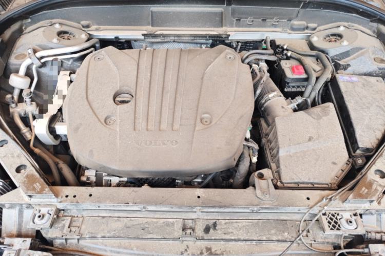Used Volvo XC60 2022 B5 4x4 Zhiyi Luxury Edition Engine Bay