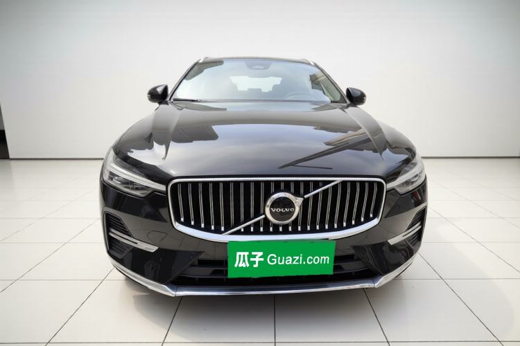 Used Volvo XC60 2022 B5 4x4 Smart Luxury Edition Exterior 1