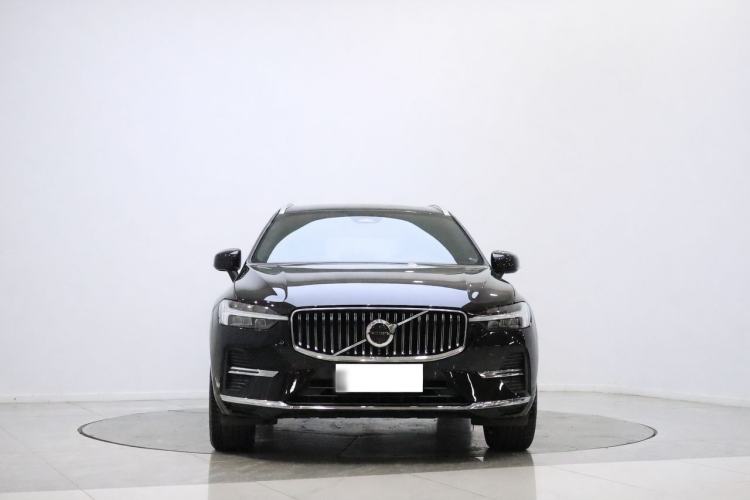Used Volvo XC60 2022 B5 4x4 Smart Luxury Edition Exterior 1