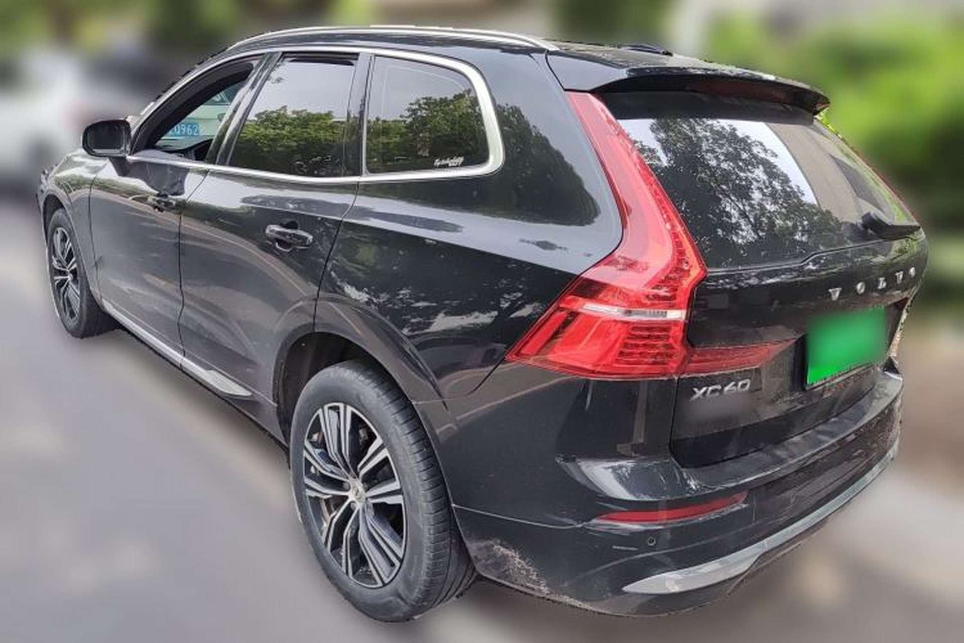 Used Volvo XC60 2022 B5 4x4 Smart Luxury Edition Exterior 3