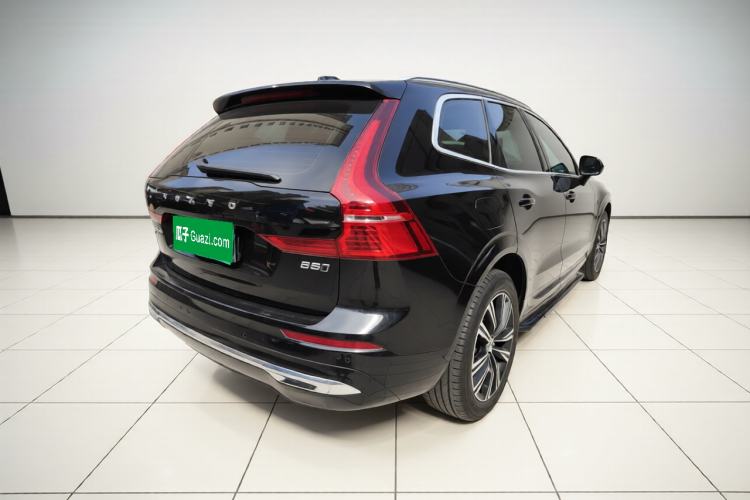 Used Volvo XC60 2022 B5 4x4 Smart Luxury Edition Exterior 5