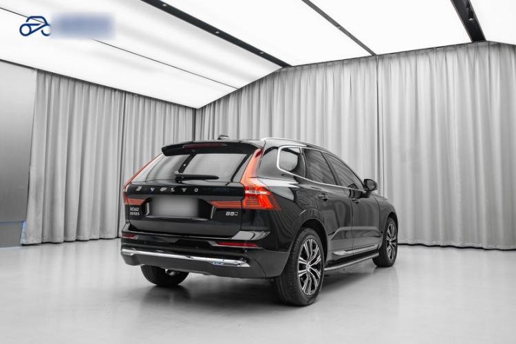 Used Volvo XC60 2022 B5 4x4 Smart Luxury Edition Exterior 6