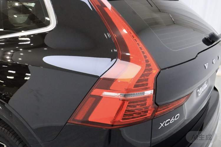 Used Volvo XC60 2022 B5 4x4 Smart Luxury Edition Exterior 8