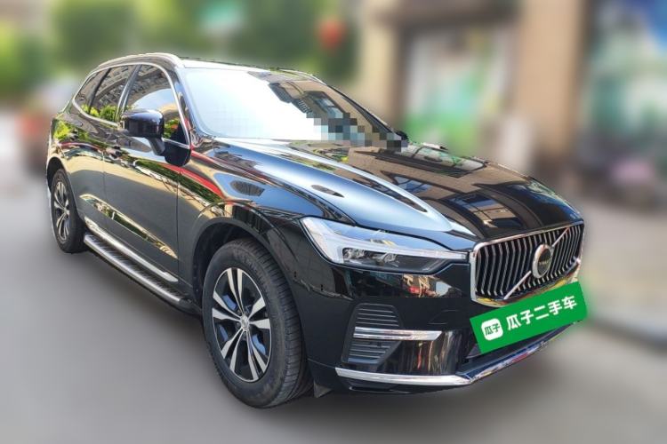 Used Volvo XC60 2022 B5 4x4 Zhiyi Luxury Edition Front Right 45 Deg