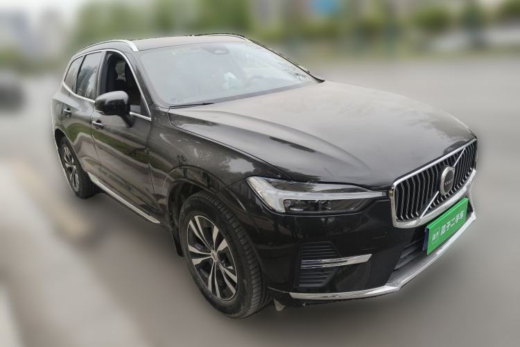 Used Volvo XC60 2022 B5 4x4 Zhiyi Luxury Edition Front Right 45 Deg