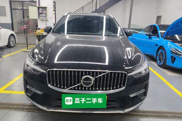 Used Volvo XC60 2022 B5 4x4 Smart Luxury Edition Front