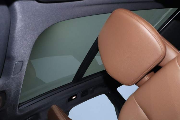 Used Volvo XC60 2022 B5 4x4 Zhiyi Luxury Edition Headliner