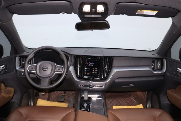 Used Volvo XC60 2022 B5 4x4 Zhiyi Luxury Edition Interior 3