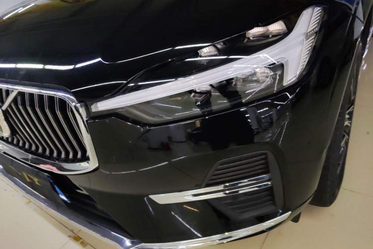 Used Volvo XC60 2022 B5 4x4 Smart Luxury Edition Left Front Headlight