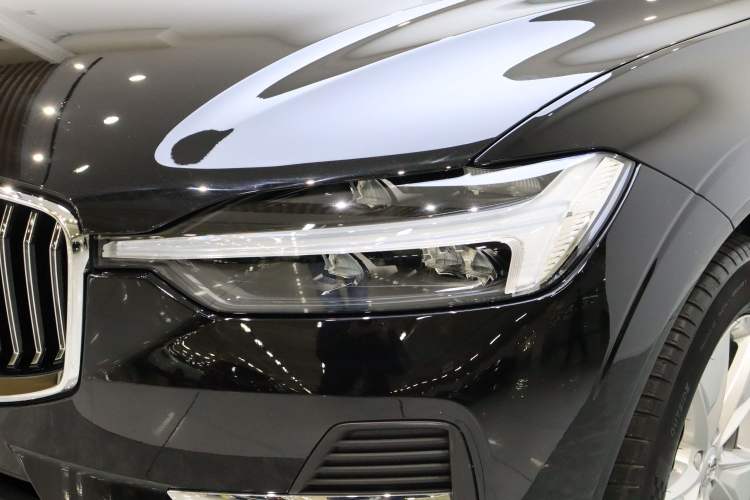 Used Volvo XC60 2022 B5 4x4 Zhiyi Luxury Edition Left Front Headlight