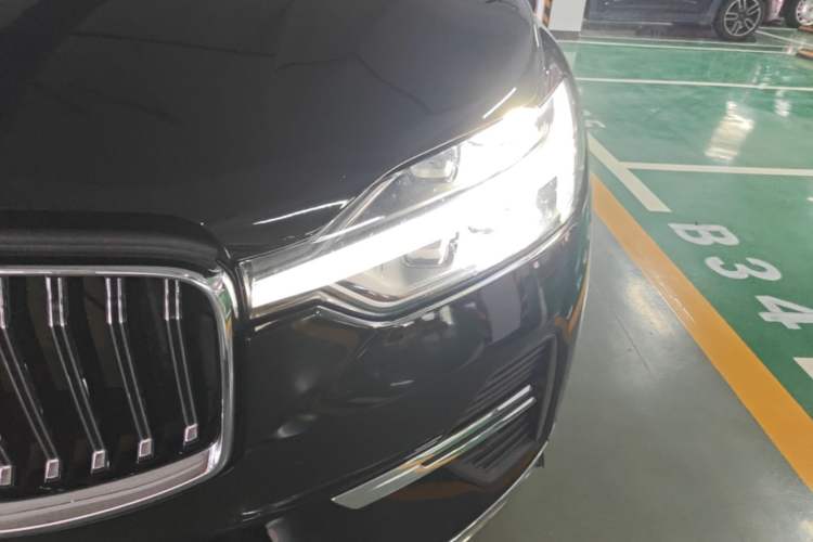 Used Volvo XC60 2022 B5 4x4 Smart Luxury Edition Left Front Headlight