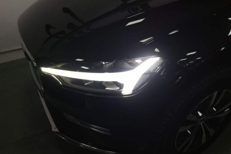 Used Volvo XC60 2022 B5 4x4 Zhiyi Luxury Edition Left Front Headlight