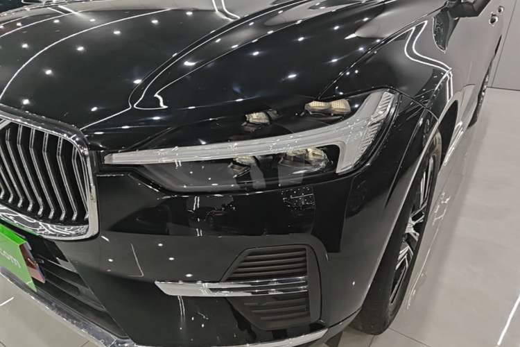 Used Volvo XC60 2022 B5 4x4 Smart Luxury Edition Left Front Headlight