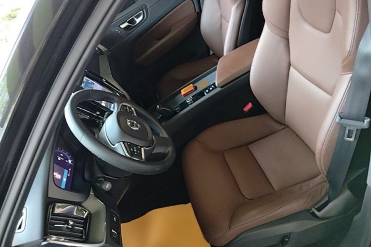 Used Volvo XC60 2022 B5 4x4 Zhiyi Luxury Edition Left Front Seat