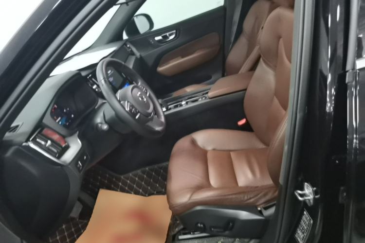 Used Volvo XC60 2022 B5 4x4 Zhiyi Luxury Edition Left Front Seat