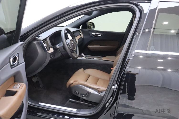 Used Volvo XC60 2022 B5 4x4 Smart Luxury Edition Left Front Seat