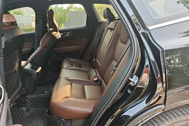 Used Volvo XC60 2022 B5 4x4 Zhiyi Luxury Edition Left Rear Seat