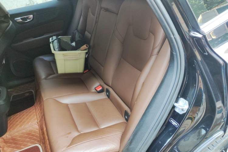 Used Volvo XC60 2022 B5 4x4 Zhiyi Luxury Edition Left Rear Seat