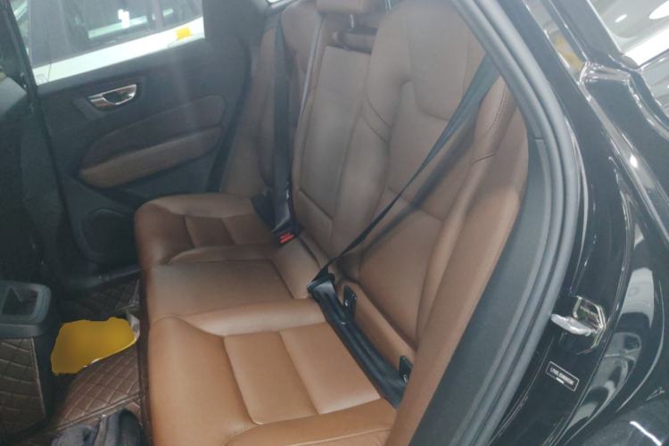 Used Volvo XC60 2022 B5 4x4 Zhiyi Luxury Edition Left Rear Seat