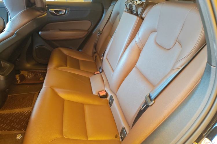 Used Volvo XC60 2022 B5 4x4 Zhiyi Luxury Edition Left Rear Seat