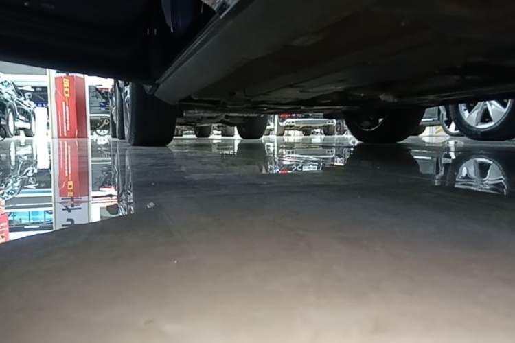 Used Volvo XC60 2022 B5 4x4 Smart Luxury Edition Left Side Sill