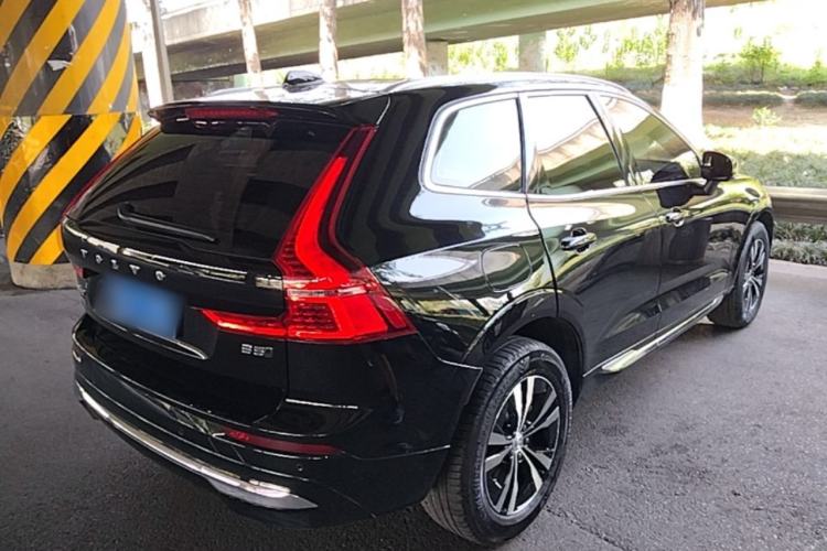 Used Volvo XC60 2022 B5 4x4 Zhiyi Luxury Edition Rear Right 45 Deg