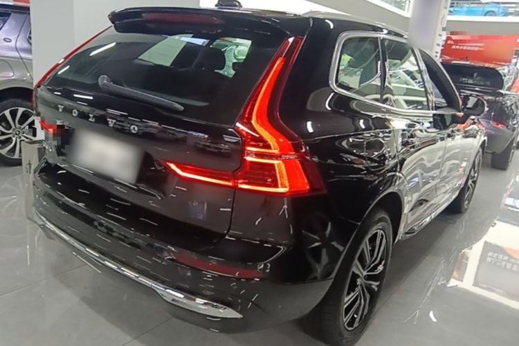 Used Volvo XC60 2022 B5 4x4 Smart Luxury Edition Rear Right 45 Deg