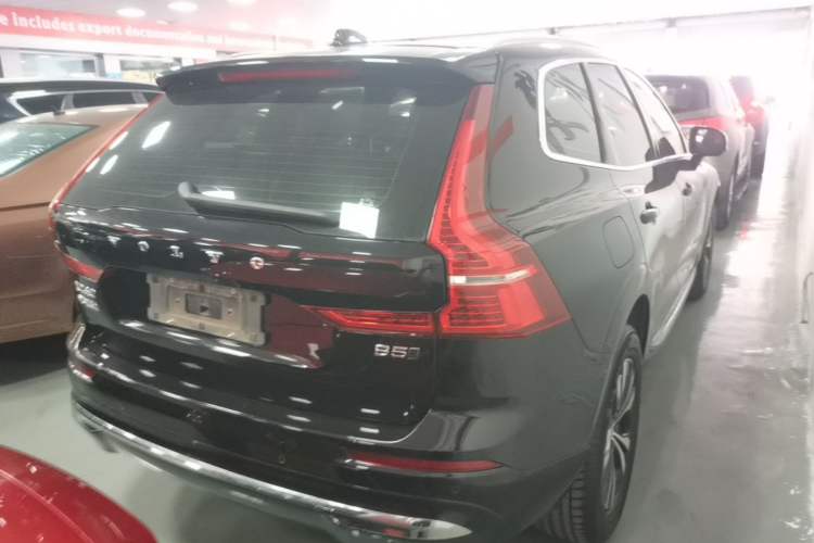 Used Volvo XC60 2022 B5 4x4 Zhiyi Luxury Edition Rear Right 45 Deg