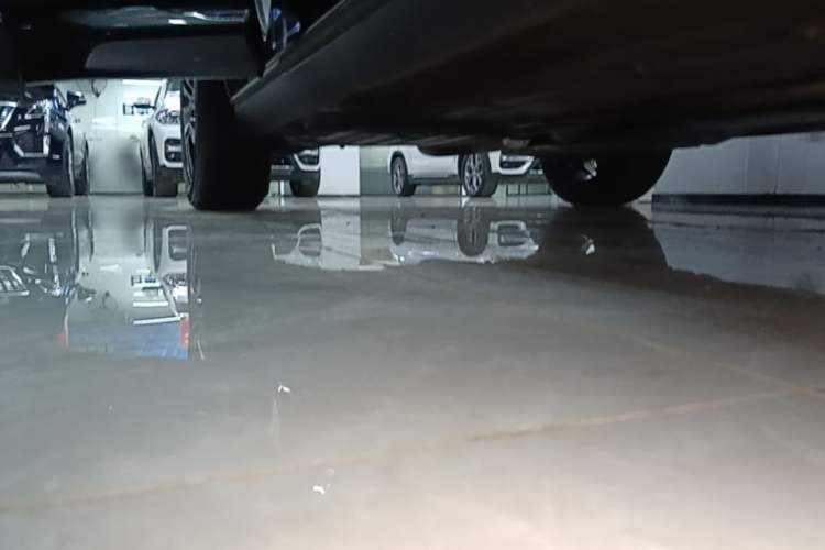 Used Volvo XC60 2022 B5 4x4 Smart Luxury Edition Right Side Sill