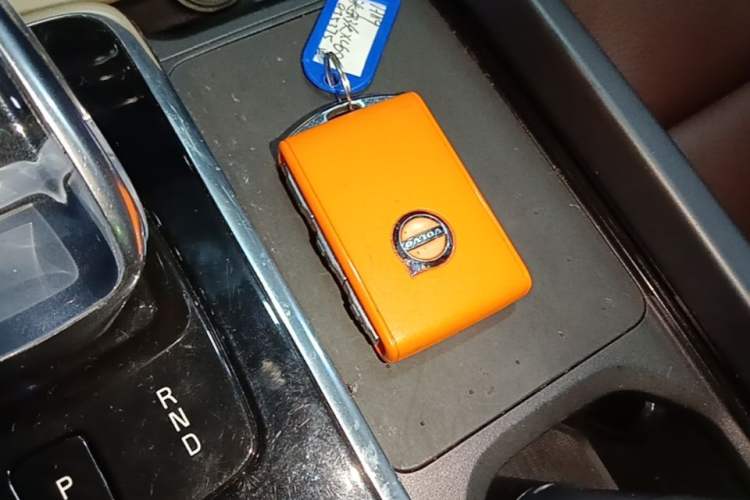 Used Volvo XC60 2022 B5 4x4 Smart Luxury Edition Vehicle Key