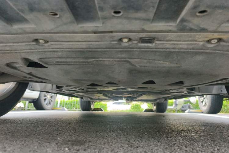 Used Volvo XC60 2022 B5 4x4 Zhiyi Luxury Edition Chassis Front