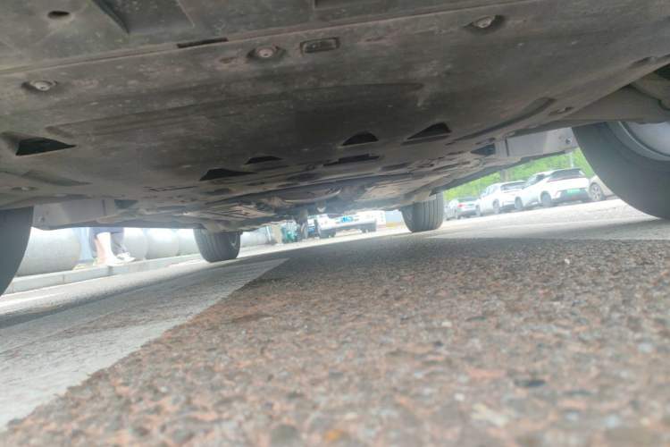 Used Volvo XC60 2022 B5 4x4 Zhiyi Luxury Edition Chassis Front
