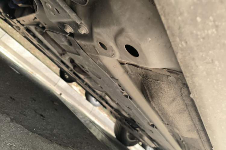 Used Volvo XC60 2022 B5 4x4 Zhiyi Luxury Edition Chassis Front Left