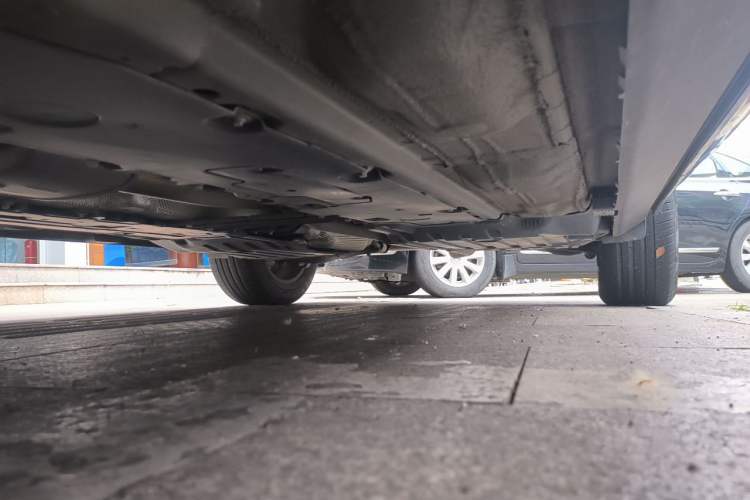 Used Volvo XC60 2022 B5 4x4 Zhiyi Luxury Edition Chassis Front Left