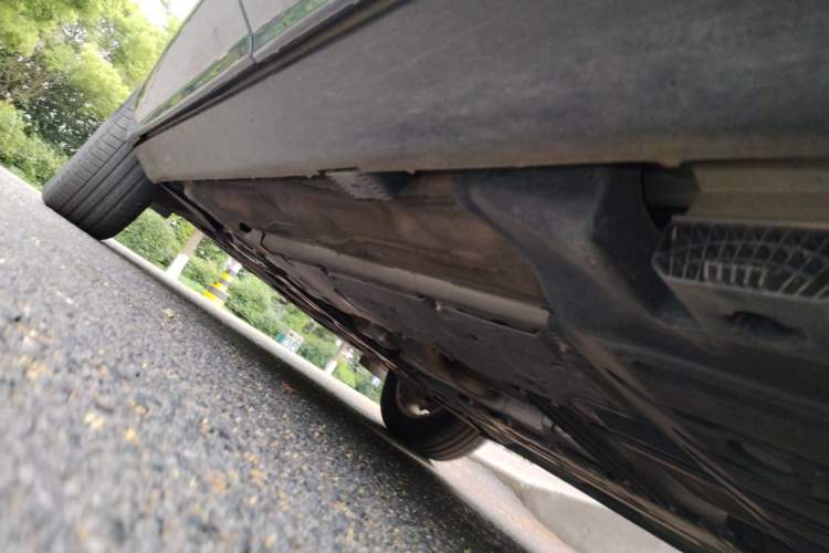 Used Volvo XC60 2022 B5 4x4 Zhiyi Luxury Edition Chassis Rear Left