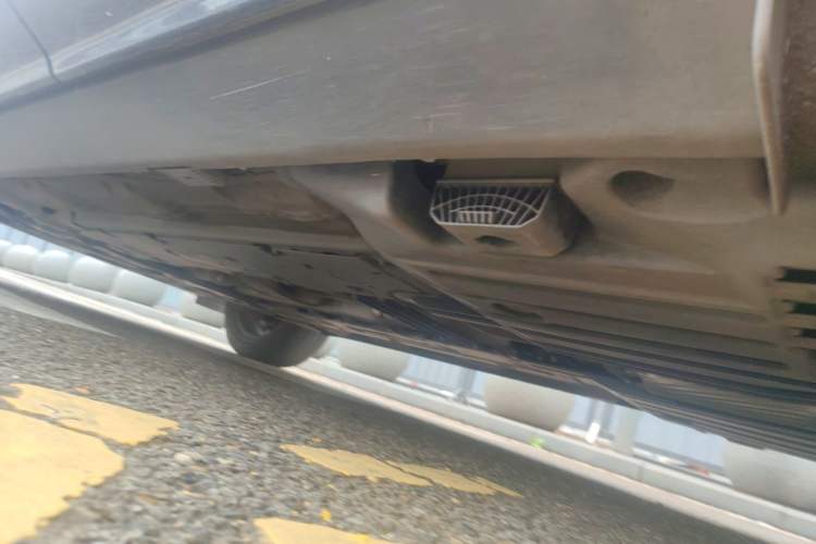 Used Volvo XC60 2022 B5 4x4 Zhiyi Luxury Edition Chassis Rear Left