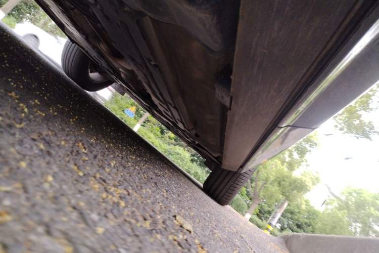 Used Volvo XC60 2022 B5 4x4 Zhiyi Luxury Edition Chassis Rear Right