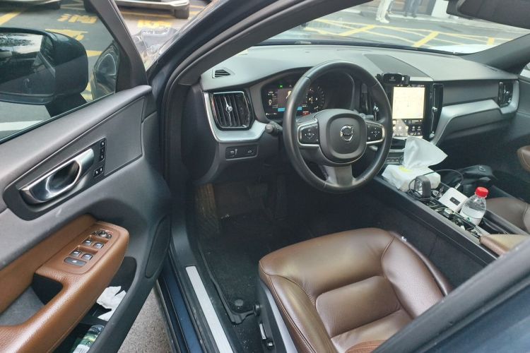 Used Volvo XC60 2022 B5 4x4 Zhiyi Luxury Edition Driver Seat