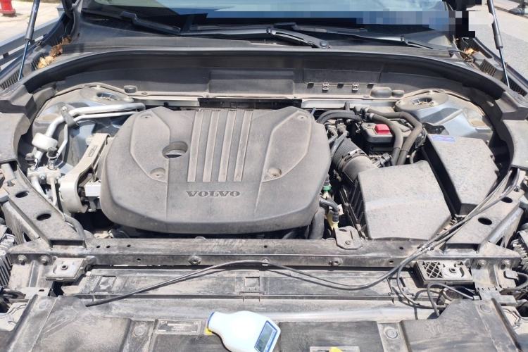 Used Volvo XC60 2022 B5 4x4 Smart & Advanced Sport Edition Engine Bay