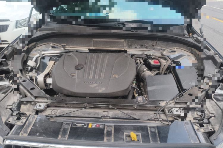 Used Volvo XC60 2022 B5 4x4 Zhiyi Luxury Edition Engine Bay