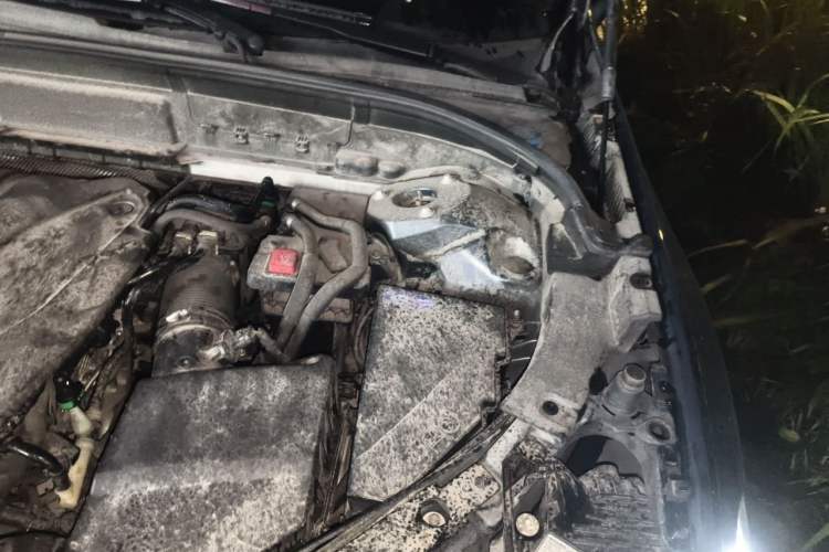 Used Volvo XC60 2022 B5 4x4 Smart Luxury Edition Engine Bay Left