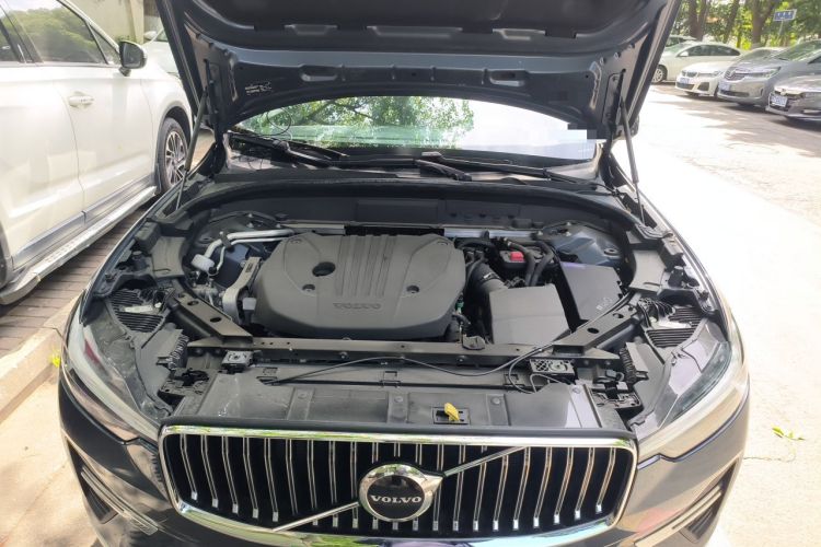 Used Volvo XC60 2022 B5 4x4 Zhiyi Luxury Edition Engine Bay
