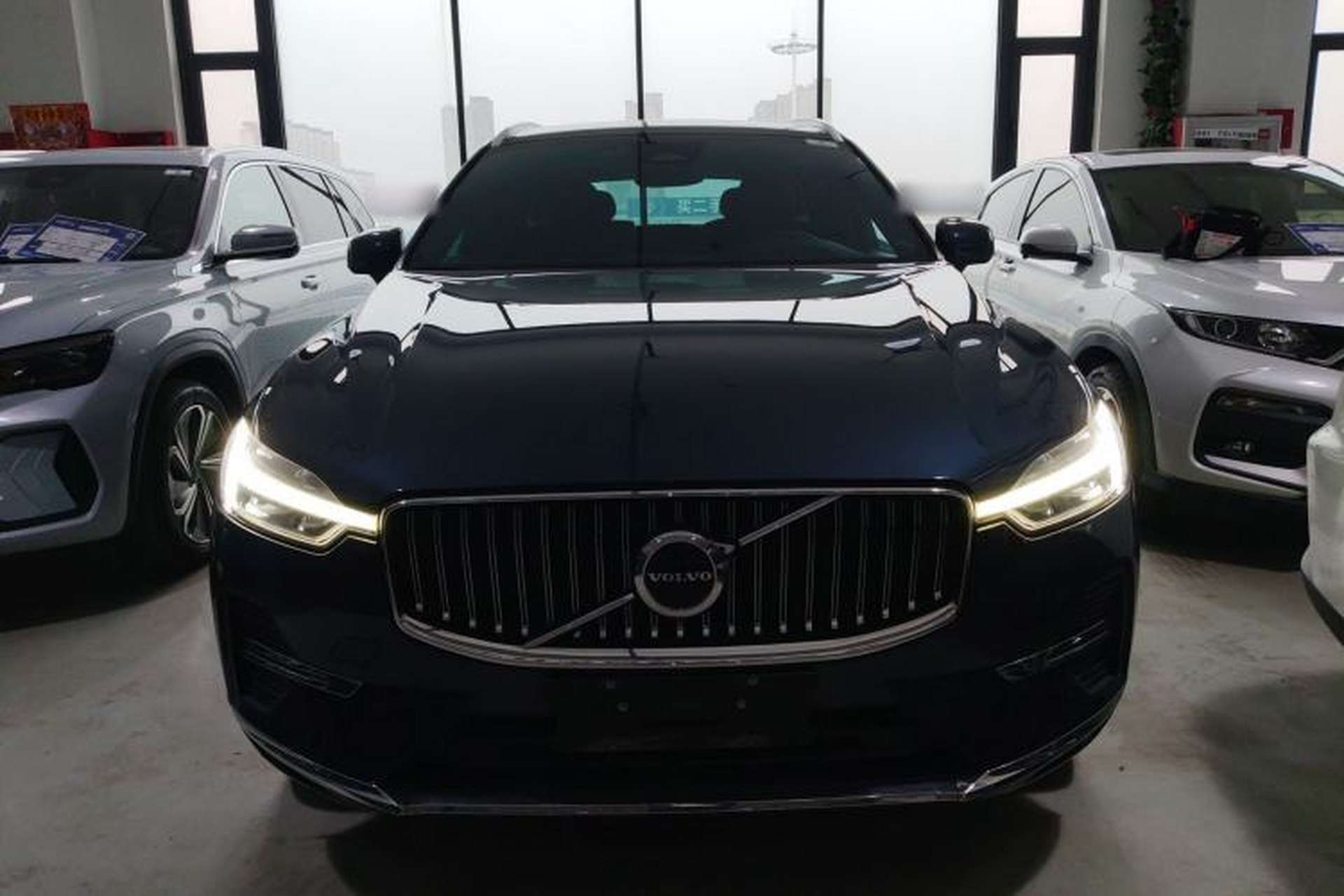Used Volvo XC60 2022 B5 4x4 Smart Luxury Edition Exterior 1