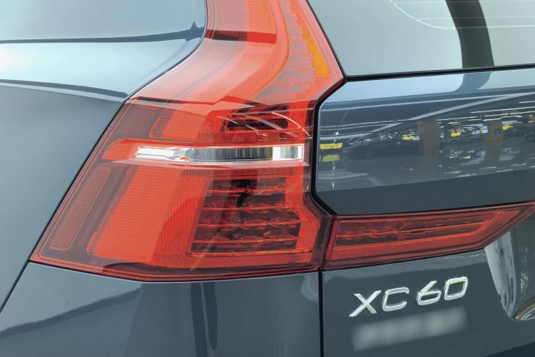 Used Volvo XC60 2022 B5 4x4 Zhiyi Luxury Edition Exterior 6