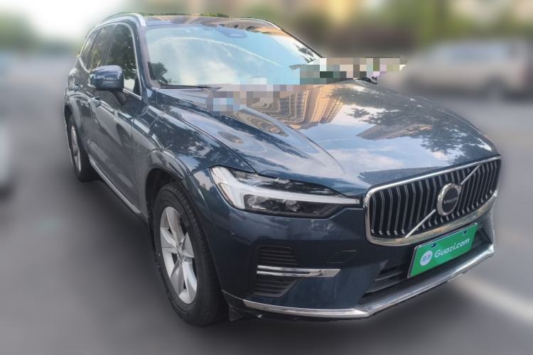 Used Volvo XC60 2022 B5 4x4 Zhiyi Luxury Edition Front Right 45 Deg