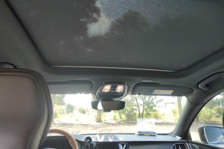 Used Volvo XC60 2022 B5 4x4 Smart Luxury Edition Headliner