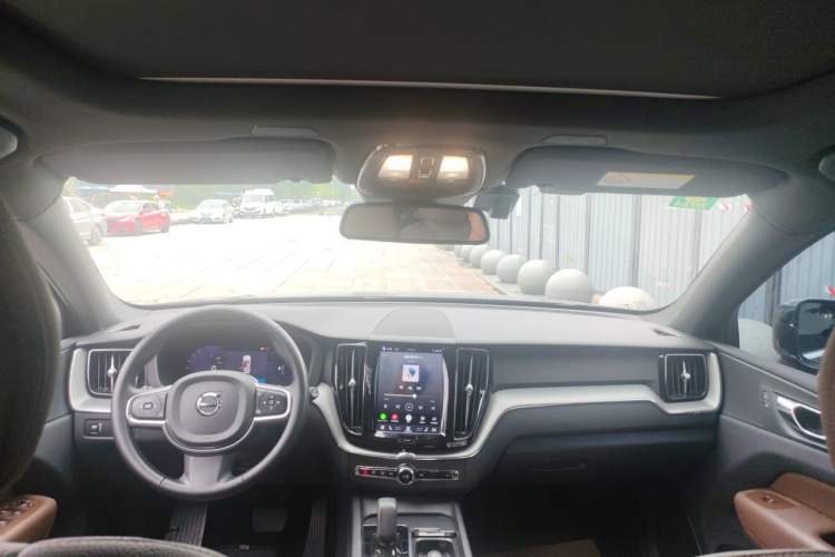 Used Volvo XC60 2022 B5 4x4 Zhiyi Luxury Edition Headliner
