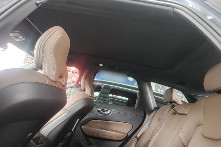 Used Volvo XC60 2022 B5 4x4 Smart Luxury Edition Headliner