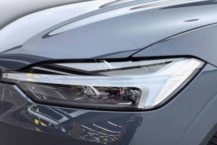 Used Volvo XC60 2022 B5 4x4 Zhiyi Luxury Edition Left Front Headlight